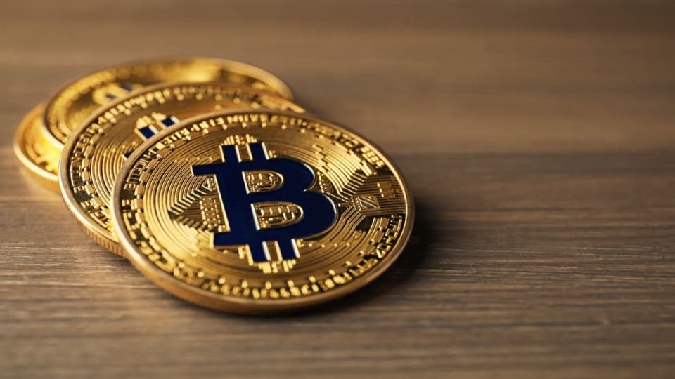 Bitcoin впервые за полгода упал ниже $86 000 – что происходит на крипторынке
