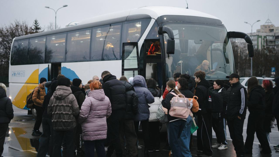 20 детей из Сумщины отправились на отдых во Вьетнам