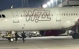 У Німеччині пасажири вибігли на злітний майданчик, намагаючись наздогнати літак