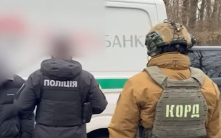 На Закарпатье задержали инкассаторов, которые за $16500 доставляли уклонистов к границе — видео