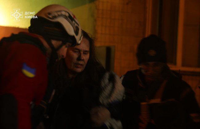 ДСНС повідомила про наслідки масованих атак на Одещині та Києві — фото