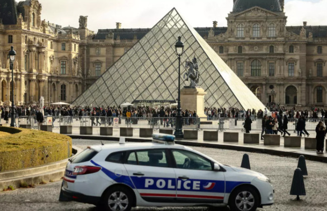 Пограбування Лувру: у Франції взяли під варту ще чотирьох людей