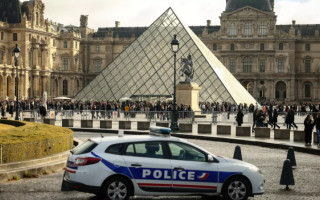 Пограбування Лувру: у Франції взяли під варту ще чотирьох людей