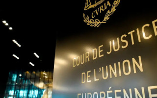 Країни Євросоюзу повинні визнавати одностатеві шлюби, укладені в інших державах — суд ЄС