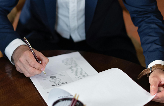 Верховний Суд визначив, що валютні коливання самі по собі не є підставою для зміни строків держконтрактів