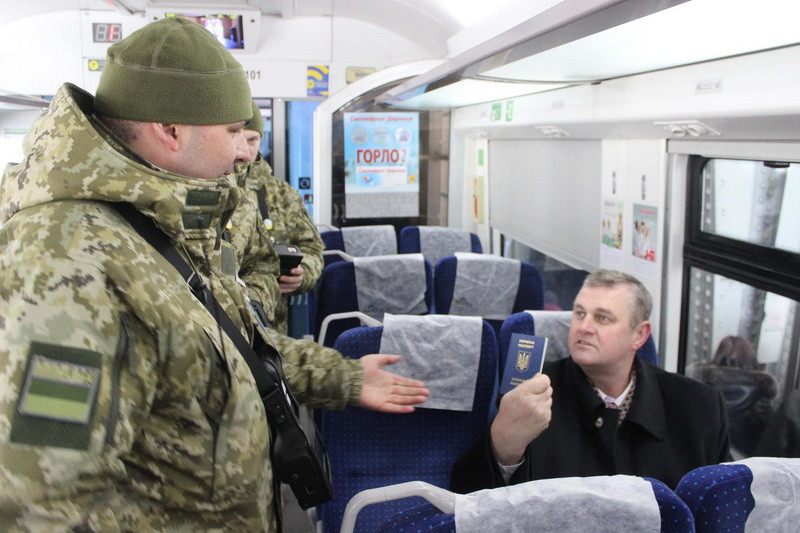 Пересечение границы станет быстрее: контроль в вагонах «на ходу» внедряют в новых поездах
