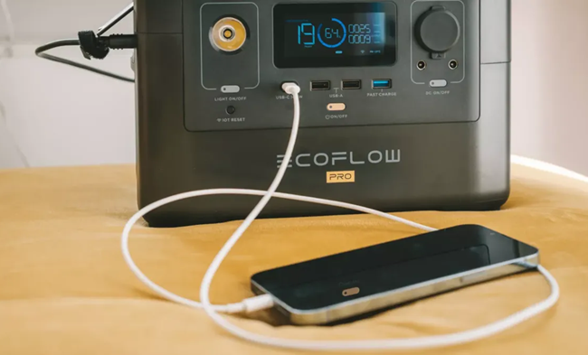 В ГСЧС напомнили, как безопасно пользоваться зарядными станциями при отключении света