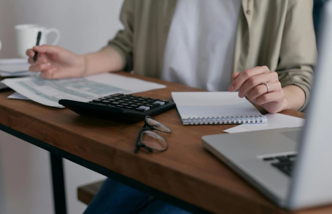 Временное освобождение от налогов для бизнеса с прифронтовых территорий – кто имеет право