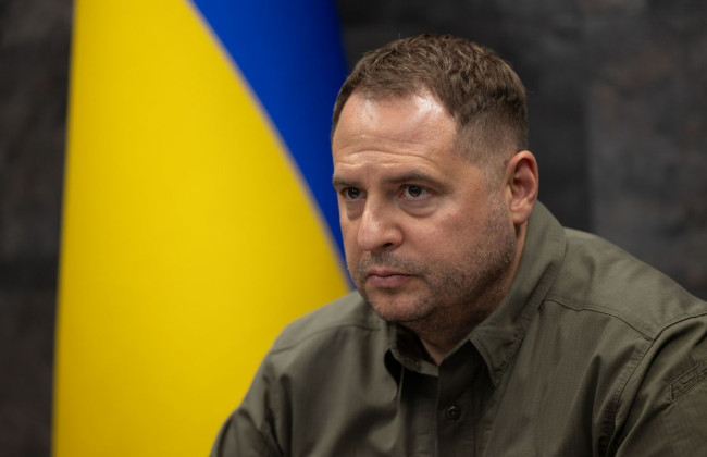 Повне сприяння слідству – Андрій Єрмак підтвердив процесуальні дії НАБУ і САП у своїй квартирі