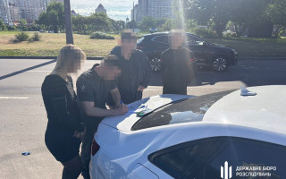 У Дніпрі двох експоліцейських обвинувачують у видаленні за гроші з держбаз даних понад 500 військовозобов’язаних