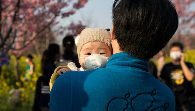 Скандал в Китае: бизнесмен требует $42 млн от бывшей, а она утверждает — все потратила на 300 общих детей