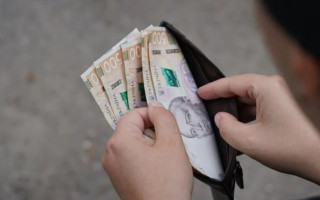 Середня зарплата для розрахунку пенсій в Україні зросла до 21 578 грн