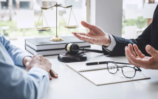 В Британии адвокату отказали в возвращении к профессии — за 16 лет он так и не смог доказать надлежащую репутацию