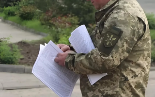 Чи можуть ТЦК вручати повістки у цивільному – пояснення