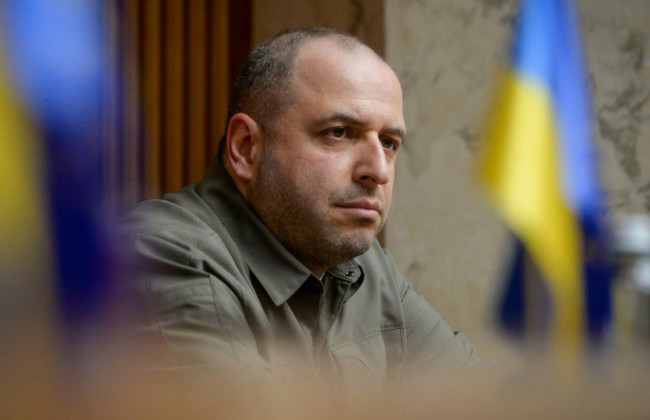 Рустем Умєров на чолі української делегації вже вирушив до США на переговори щодо мирного плану