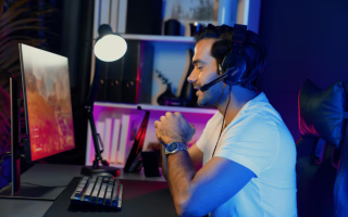 У Китаї чоловік подав на розлучення після того, як дружина «задонатила» стримеру 94 тисячі доларів