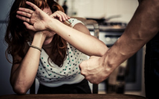 В Украине выросло количество обращений о домашнем насилии – более 103 тысяч за 10 месяцев