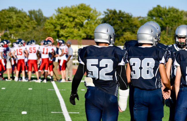 В США школярам-спортсменам дозволили заробляти на рекламі — вони зможуть підписувати контракти