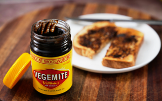 Довічно ув’язнений в Австралії судиться за право їсти пасту Vegemite за ґратами: каже, що це частина його культури