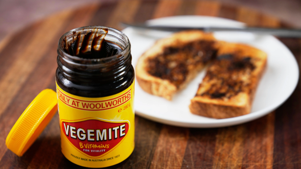 Довічно ув’язнений в Австралії судиться за право їсти пасту Vegemite за ґратами: каже, що це частина його культури