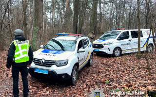 У Києві на Оболоні знайшли уламки дрона із вибуховими пристроями, фото