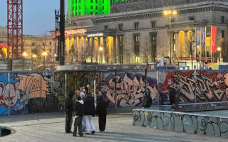 Свєнтокшиський парк у Варшаві став «точкою збору» українських підлітків – майже тисяча викликів поліції