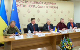 Судді КСУ обговорили з представниками Венеційської комісії законопроекти щодо конкурсного відбору суддів Конституційного Суду