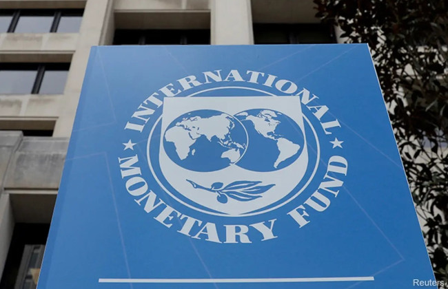 Податки, нове керівництво митниці і валютний курс: що Україна має змінити для отримання $8,1 млрд від МВФ