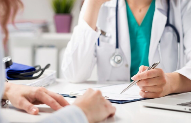 Сотрудник был 10 дней на больничном: изменяет ли это продолжительность испытательного срока