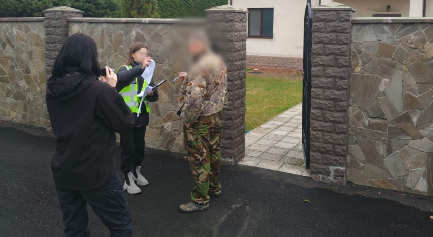 В Киеве разоблачили дельца, который без документов построил на самовольно занятом участке кафе-бар