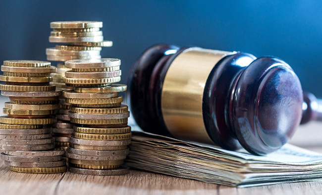 Вернут ли судебный сбор, если оставили иск без рассмотрения по собственному заявлению – пояснил Верховный Суд