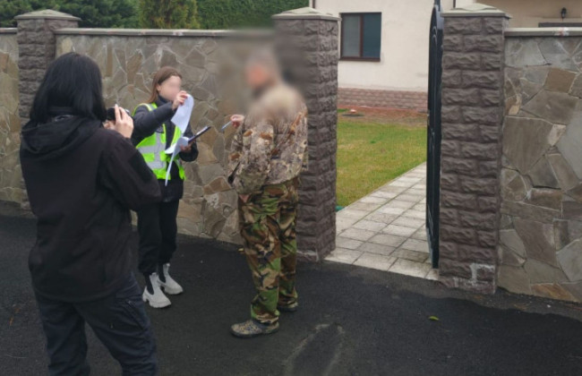 В Киеве разоблачили дельца, который без документов построил на самовольно занятом участке кафе-бар