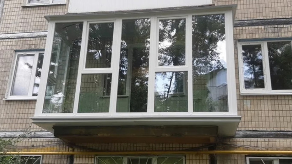 У Києві провалилася петиція про демонтаж засклених балконів на історичних будівлях