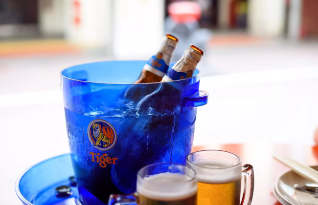 Таїланд відмовляється від правила, що мало стримувати держслужбовців від алкоголю у робочий час