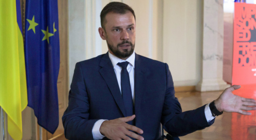 Законопроект про Держбюджет-2026: Бюджетний комітет розгляне питання щодо підвищення зарплат вчителям — Сергій Бабак