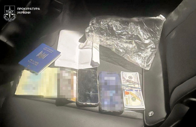 11000 доларів за «квиток» у Румунію — у Львові судитимуть трьох «переправників»