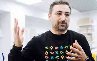 Смилянский троллит тех, кто жалуется на его зарплату: при чем здесь OnlyFans и тариф «Эскорт»