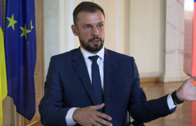 Законопроект о Госбюджете-2026: Бюджетный комитет рассмотрит вопрос о повышении зарплат учителям — Сергей Бабак