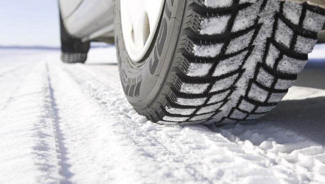 Водителей призывают: не ждите морозов — замените шины и подготовьте авто к зиме