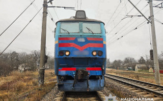 В Киевской области мужчина погиб под колесами поезда Варшава-Киев