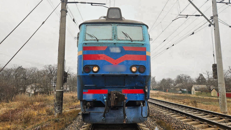 В Киевской области мужчина погиб под колесами поезда Варшава-Киев