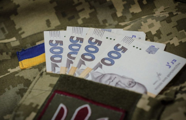 КАС ВС роз’яснив питання розміру доплат за науковий ступінь та вчене звання військовослужбовцям