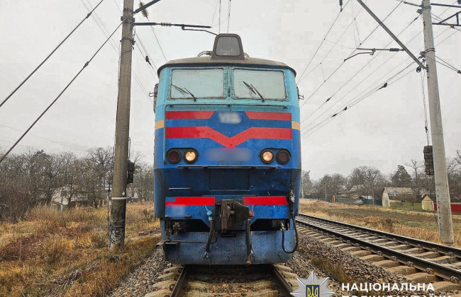 В Киевской области мужчина погиб под колесами поезда Варшава-Киев