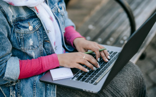 Пенсия украинцам за границей: как платить 36 евро в месяц и приобретать страховой стаж