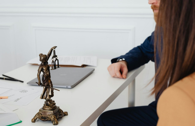 Як встановити факт родинних відносин для спадщини чи виплат: повний перелік документів і правила