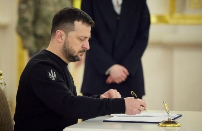 В Украине появилась новая почетная награда «Громада-спаситель»: кого и за что будут отмечать