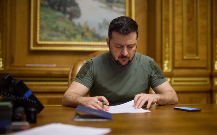 Зеленский подписал закон об усовершенствовании системы управления оборонными ресурсами