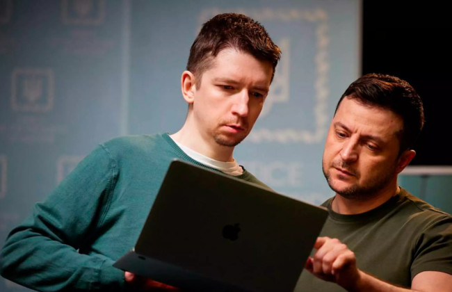 Назначение нового главы ОП откладывается из-за международных консультаций — советник Президента Литвин