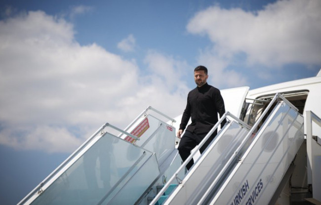 Зеленский прибыл в Рим на встречу с Папой Львом XIV и премьер-министром Мелони