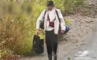 У Киеве мужчина украл робот-пылесос, уехал с ним на Буковину и сдал в ломбард